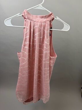 White House Black Market Blush Pink Texured Halter Blouse Size 6 Sleeveless Top